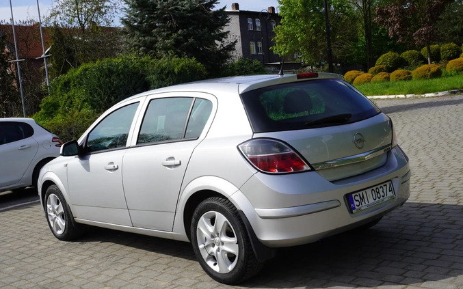 Opel Astra cena 9999 przebieg: 341000, rok produkcji 2010 z Katowice małe 631